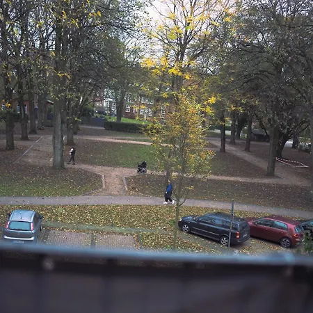 アパート Stadtwohnung Mit Stadtpark Blick Und Garage