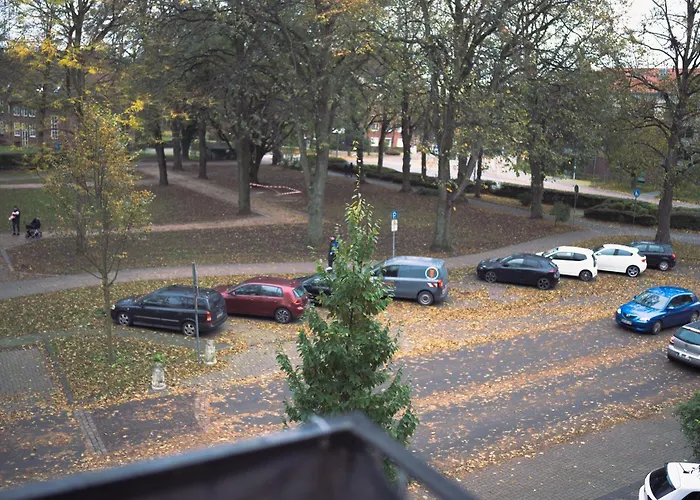Stadtwohnung Mit Stadtpark Blick Und Garage * Emden